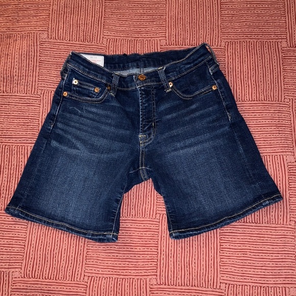 GAP Mid Rise Denim Shorts - Deep Blue women’s waist 26” rise 8.25” inseam 7” - Picture 1 of 12
